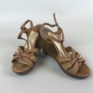 Gianni Bini wedged